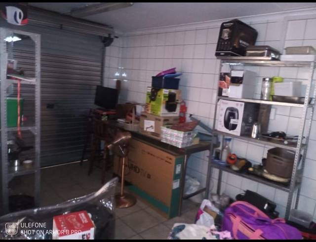 6 BEDROOM HOUSE FOR SALE IN LORENTZVILLE